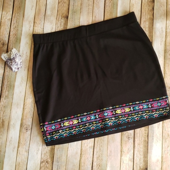 torrid Dresses & Skirts - Torrid Aztec Skirt NWOT